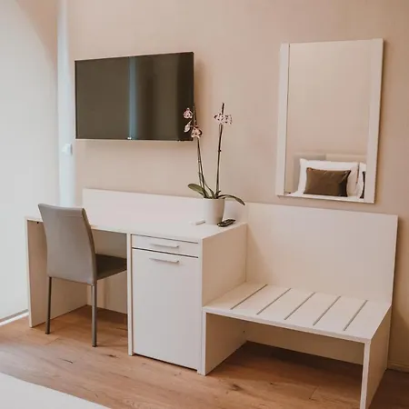 La Cascina Di Carlotta * Alba (Piedmont)