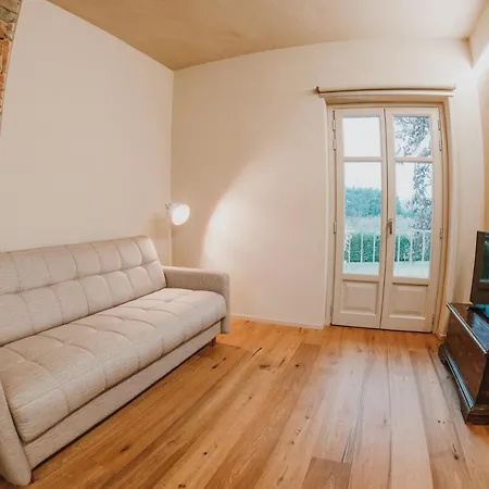 La Cascina Di Carlotta Alloggio per agriturismo Alba (Piedmont)