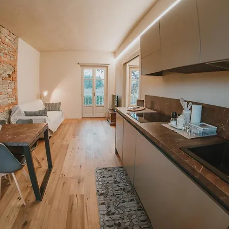 La Cascina Di Carlotta Alloggio per agriturismo Alba (Piedmont)